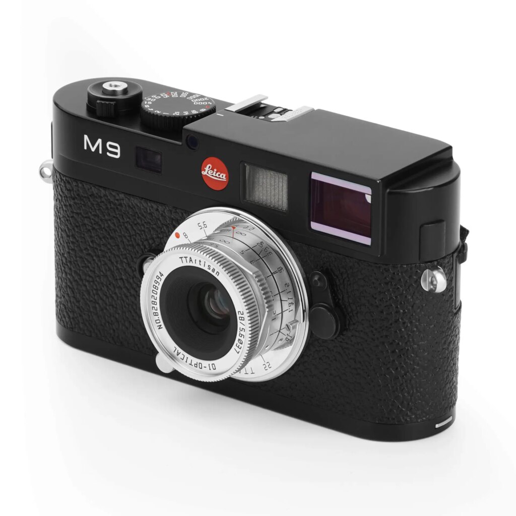TTArtisan new LTM mount 28mm F5.6 lens on a leica camera