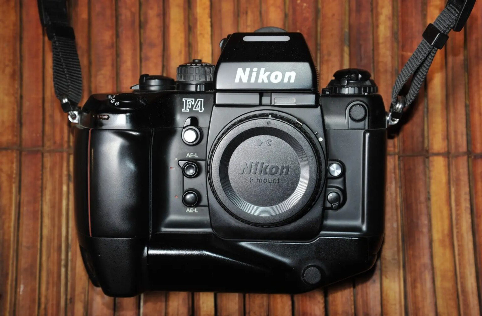 Nikon F4 Review - A Design Revolution - 35mmc