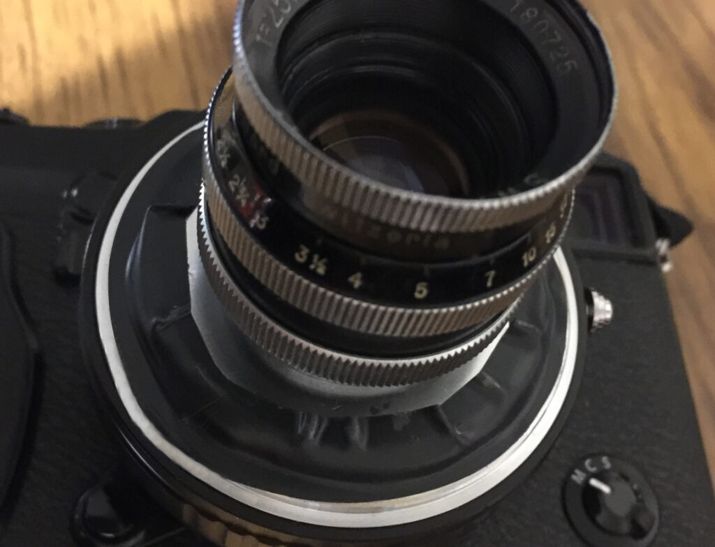 Mounting the C-Mount lens