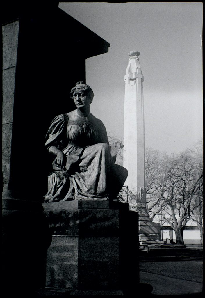 Detail Queen Victoria's statue.