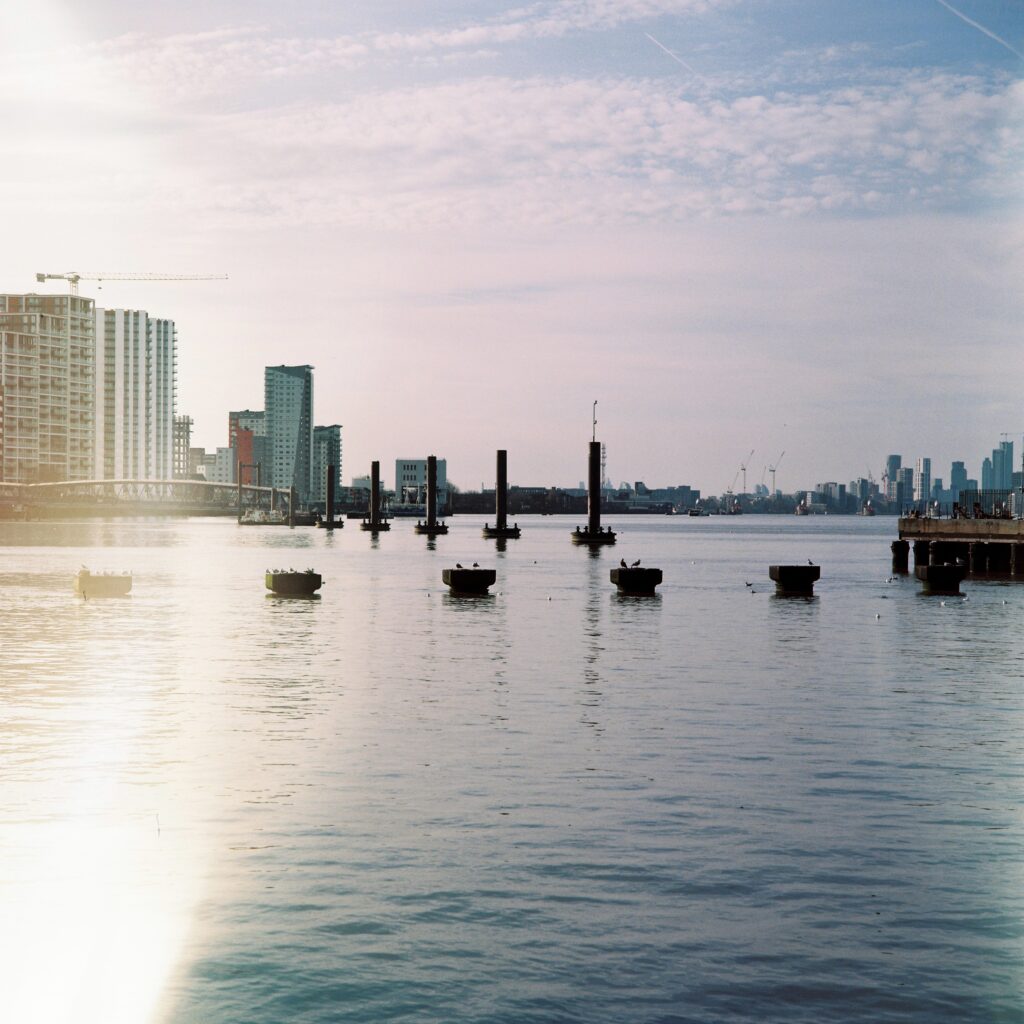 River Thames near Woolwich Arsenal, Tele Rolleiflex Sonnar 135mm f/4, Kodak Gold 200