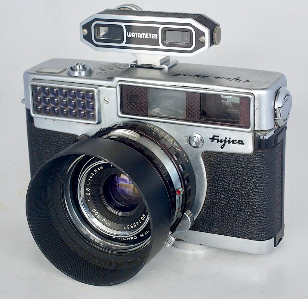 Fujica 35-SE with accessories used.