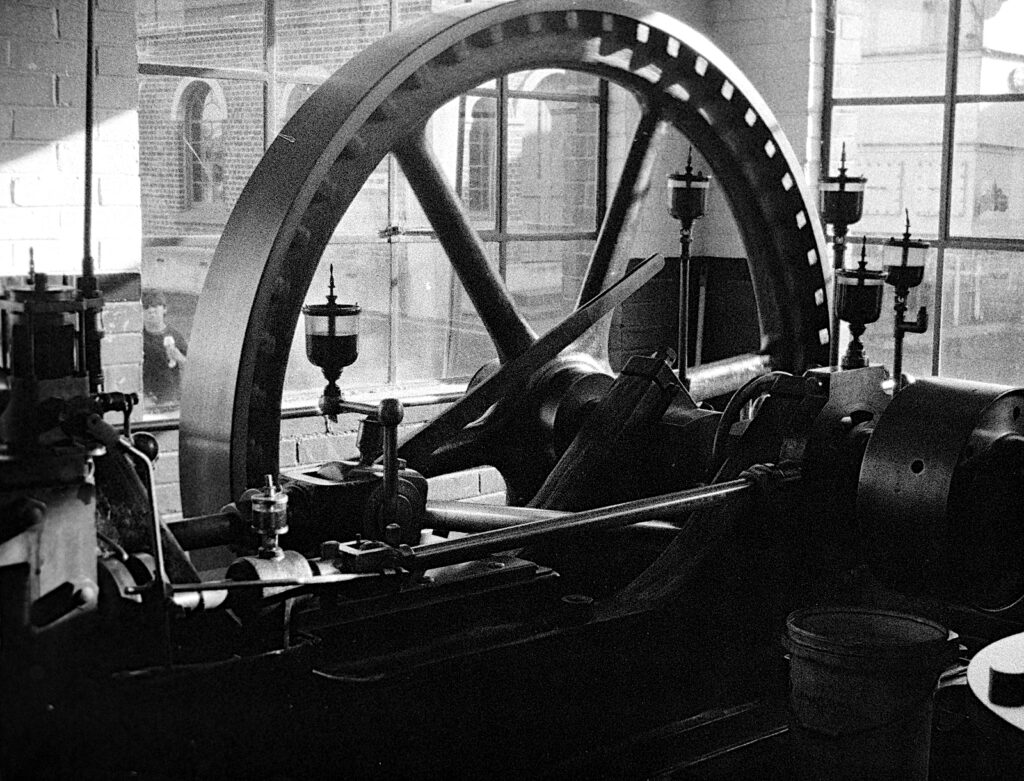 Machinery at the Dunedin Gasworks useum - FP4+