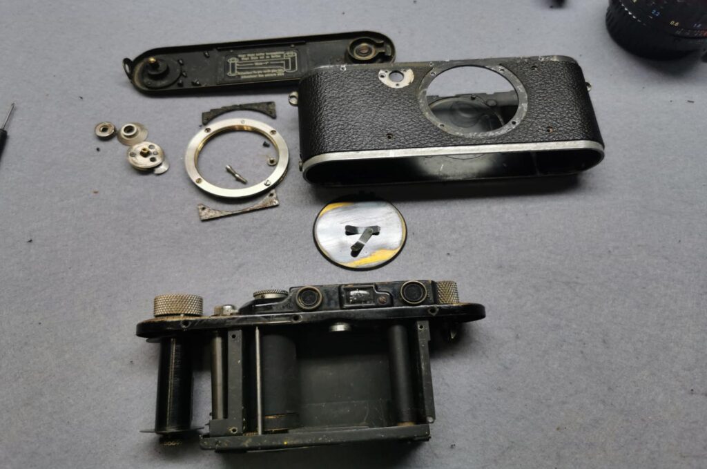 The Barnack Leica in pieces