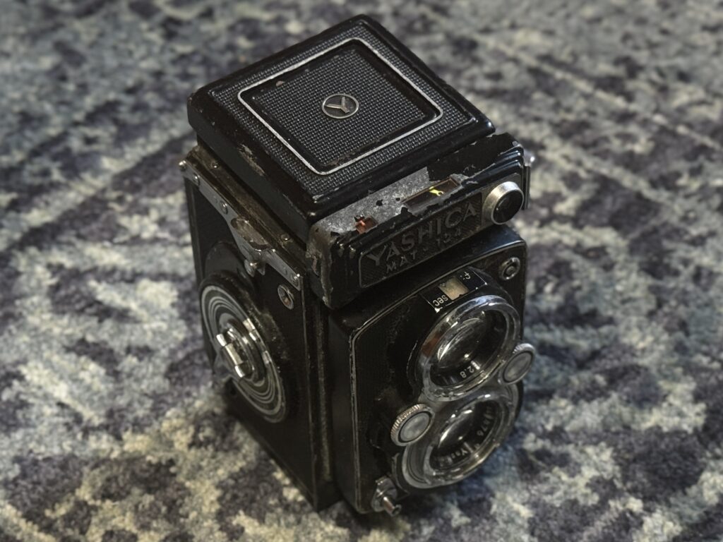 Image of Yashica Mat 124