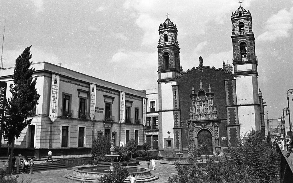 Plaza de la Sta Veracruz in Mexico City, in 1991.