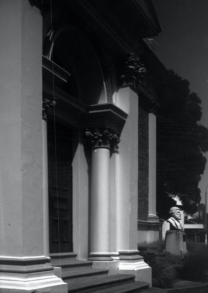 Detail of the original entrance to the Earl Settlers Museum.